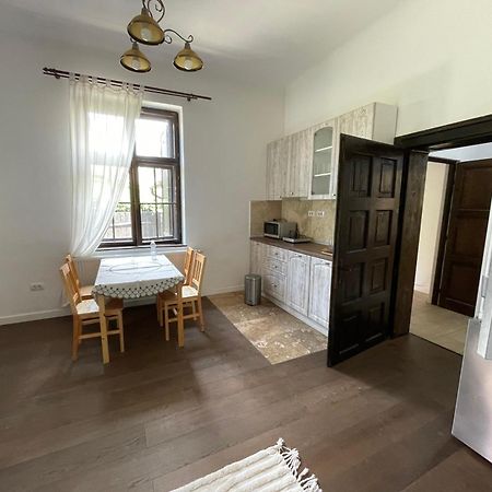 House Of Joven Villa Mediaş Eksteriør bilde
